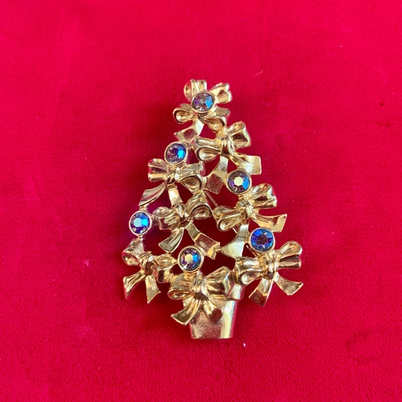 Vintage Avon Gold Tone Aurora Borealis Christmas Tree Pin - Rhinestone Christmas - Picture 9 of 9